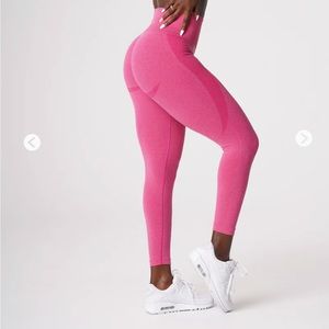 NVGTN Fushia Contour Seamless Leggings